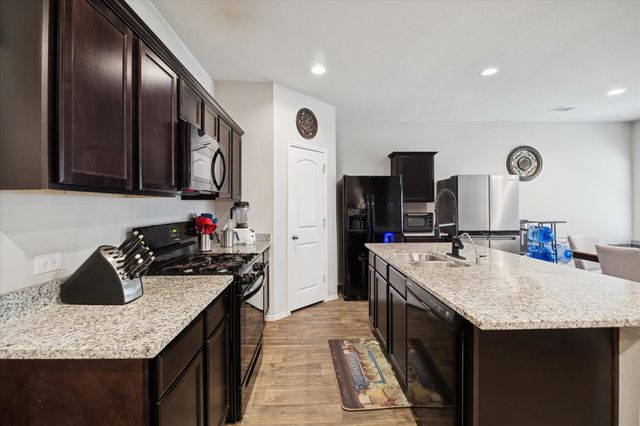 592 Road 5138, Cleveland, TX 77327