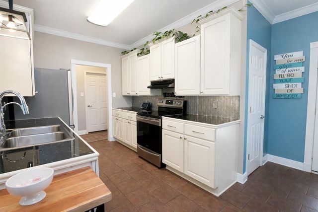 306 Julie St, Gray, LA 70359