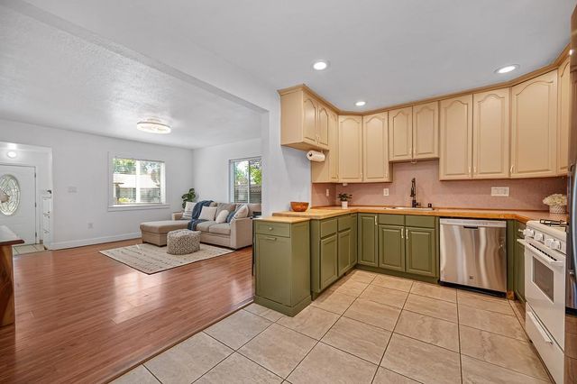 8417 Fair Way, Citrus Heights, CA 95610
