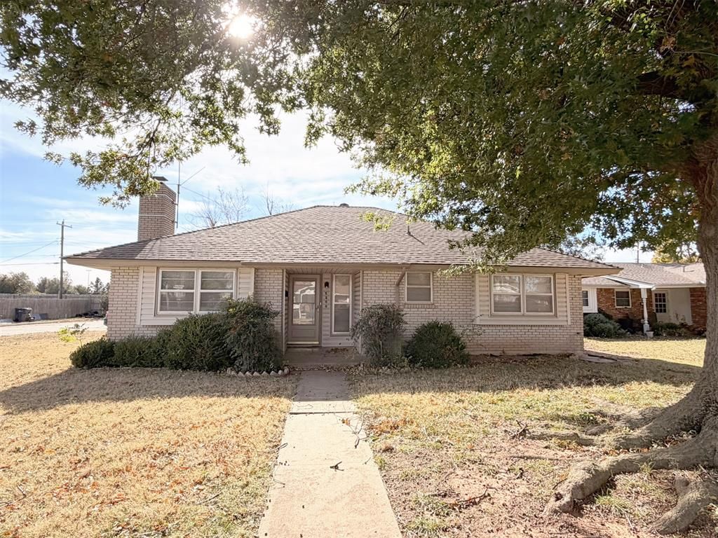 5800 NW 45th Street, Warr Acres, OK 73122