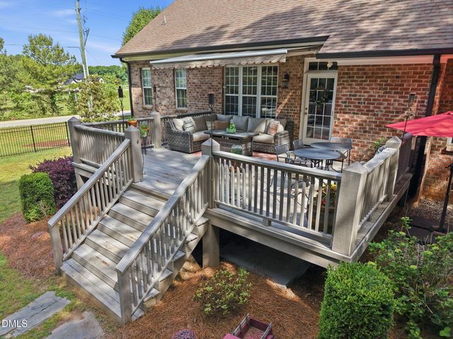 10 Georgetown Woods Drive, Youngsville, NC 27596
