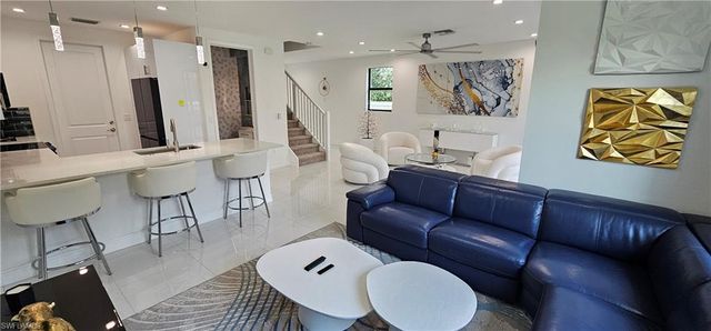 7510 Rockefeller DR, Naples, FL 34119