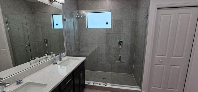 7510 Rockefeller DR, Naples, FL 34119