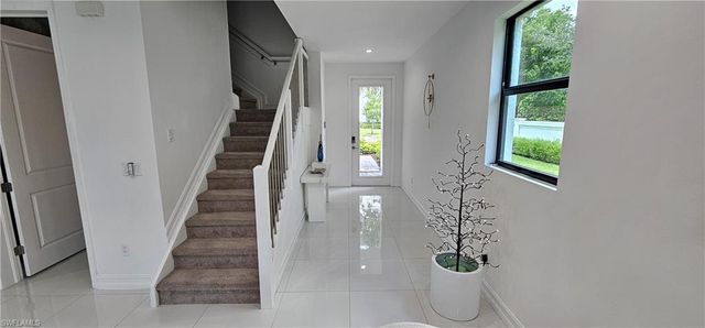 7510 Rockefeller DR, Naples, FL 34119