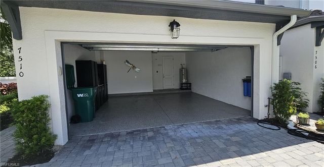 7510 Rockefeller DR, Naples, FL 34119
