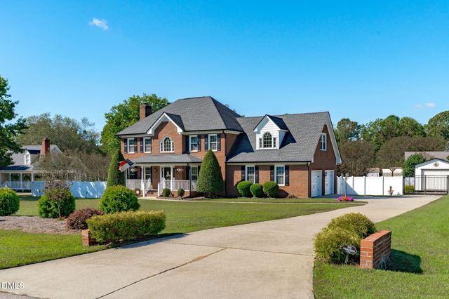 4908 Allanbrooke Lane, Fuquay Varina, NC 27526
