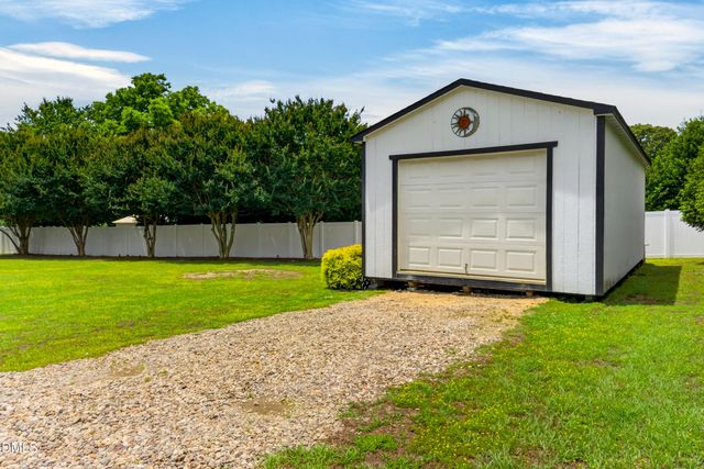 4908 Allanbrooke Lane, Fuquay Varina, NC 27526