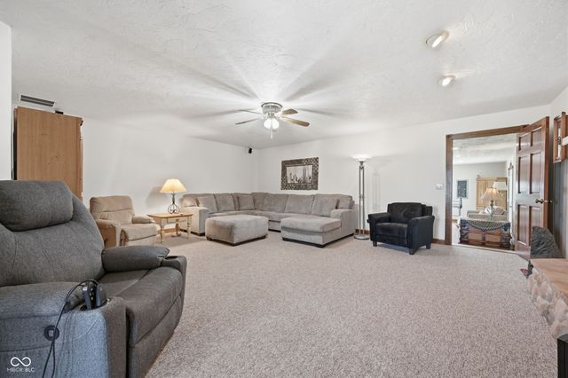 1667 S 700 W, Anderson, IN 46011