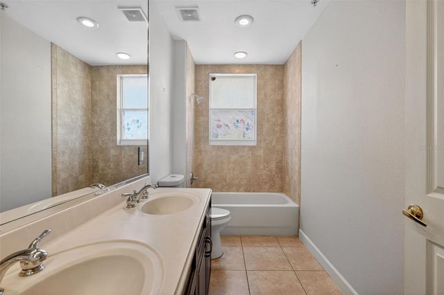 8749 THE ESPLANADE 18, Orlando, FL 32836