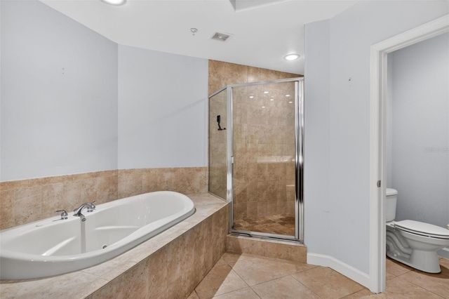 8749 THE ESPLANADE 18, Orlando, FL 32836