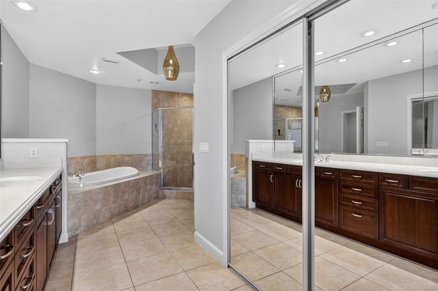 8749 THE ESPLANADE 18, Orlando, FL 32836