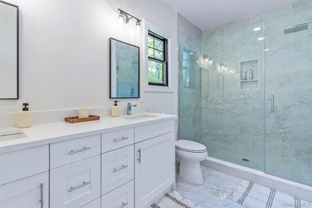 1745 Stars Road, East Marion, NY 11939
