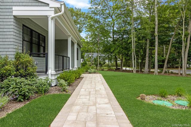 1745 Stars Road, East Marion, NY 11939
