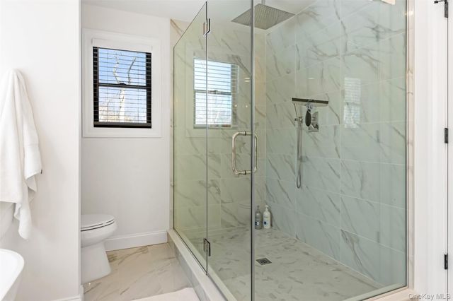 1745 Stars Road, East Marion, NY 11939
