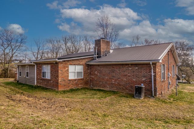 523 Cherry Grove Road, Flemingsburg, KY 41041