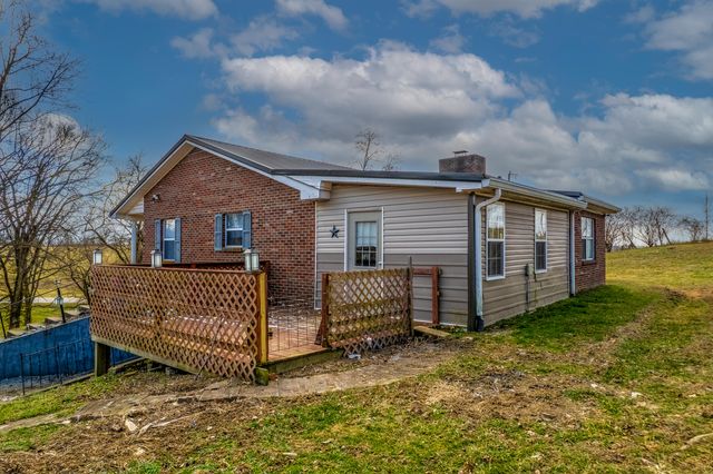 523 Cherry Grove Road, Flemingsburg, KY 41041