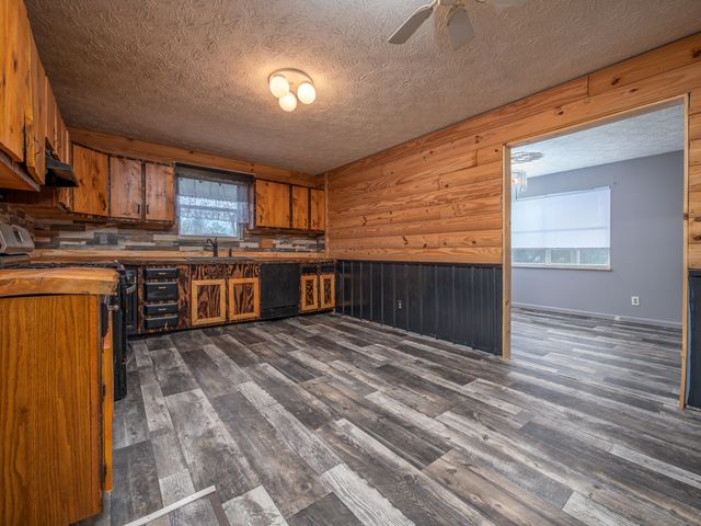 523 Cherry Grove Road, Flemingsburg, KY 41041