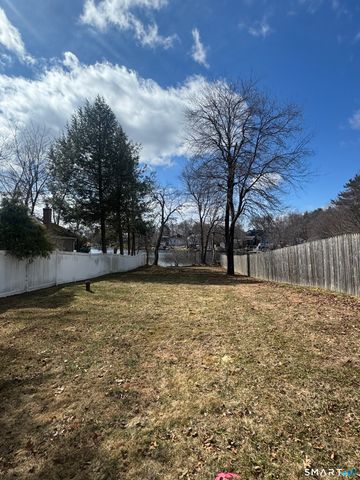 13 Club Lane, Plymouth, CT 06786