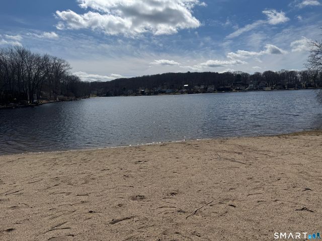 13 Club Lane, Plymouth, CT 06786