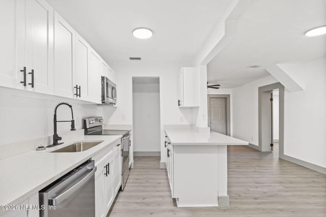 2341 LAKE LUCINA Drive, Jacksonville, FL 32211