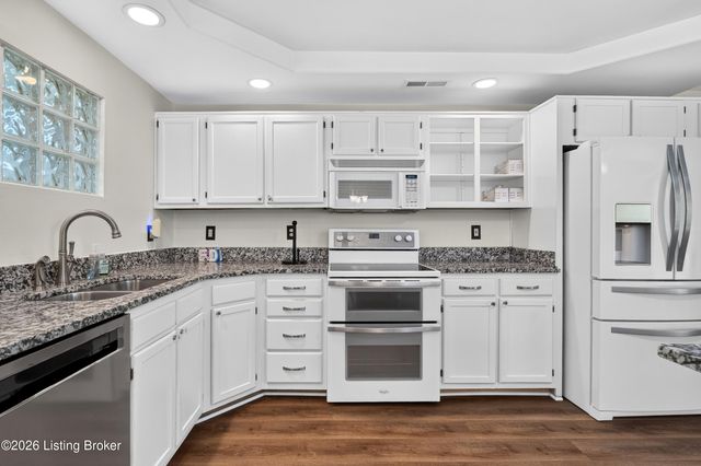 1915 Overlook Terrace, Louisville, KY 40205