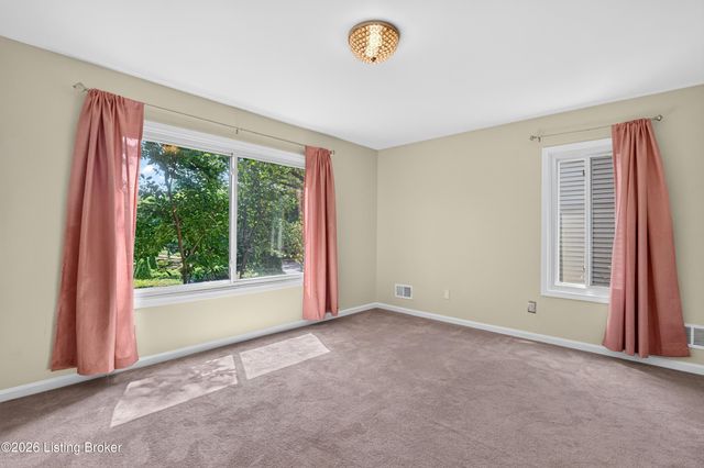 1915 Overlook Terrace, Louisville, KY 40205
