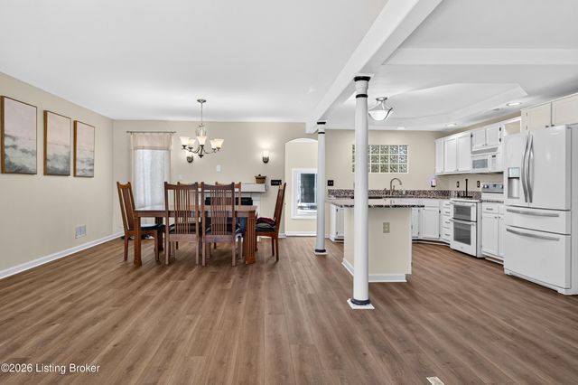 1915 Overlook Terrace, Louisville, KY 40205