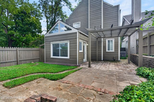 1915 Overlook Terrace, Louisville, KY 40205