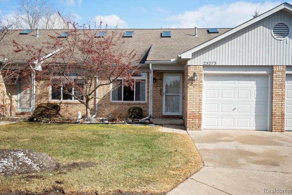 23273 Bunte Court, Brownstown Charter Township, MI 48183