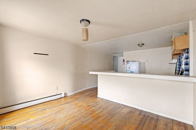 322 E Jersey St, Elizabeth City, NJ 07206