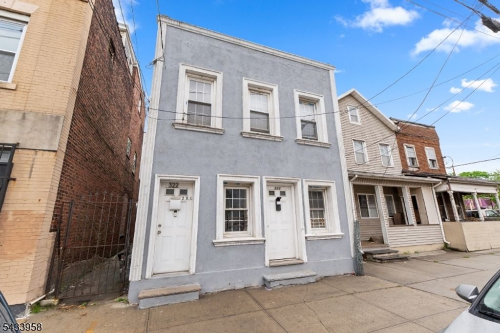 322 E Jersey St, Elizabeth City, NJ 07206