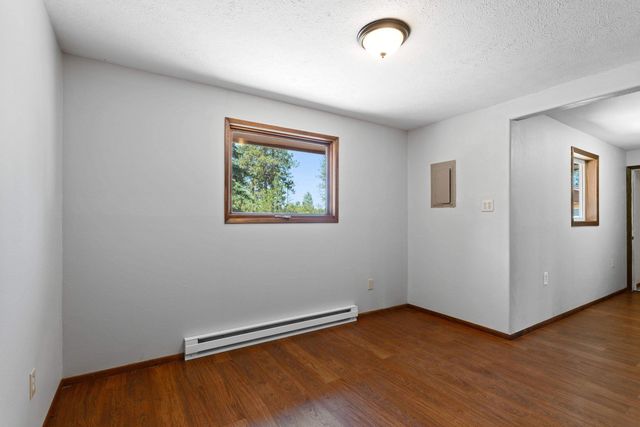 16423 S Maple Rd, Spokane, WA 99224