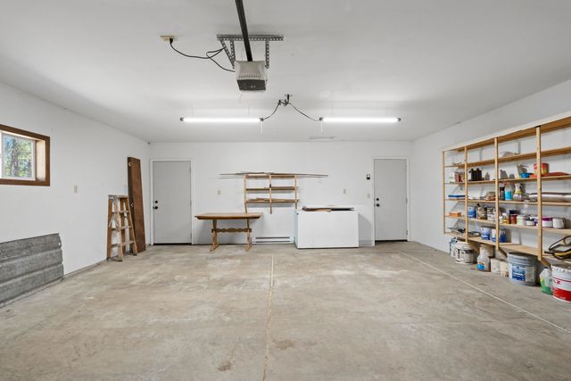 16423 S Maple Rd, Spokane, WA 99224