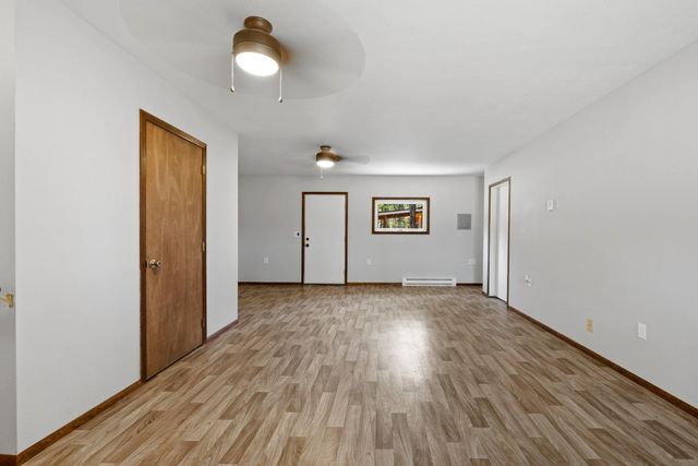 16423 S Maple Rd, Spokane, WA 99224