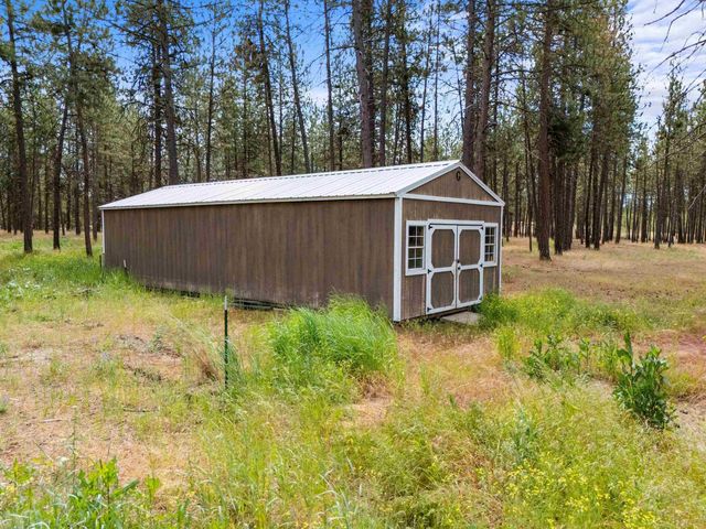 16423 S Maple Rd, Spokane, WA 99224