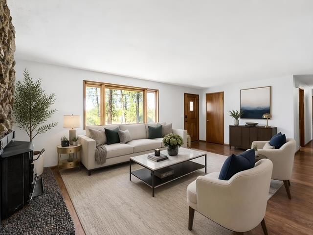 16423 S Maple Rd, Spokane, WA 99224
