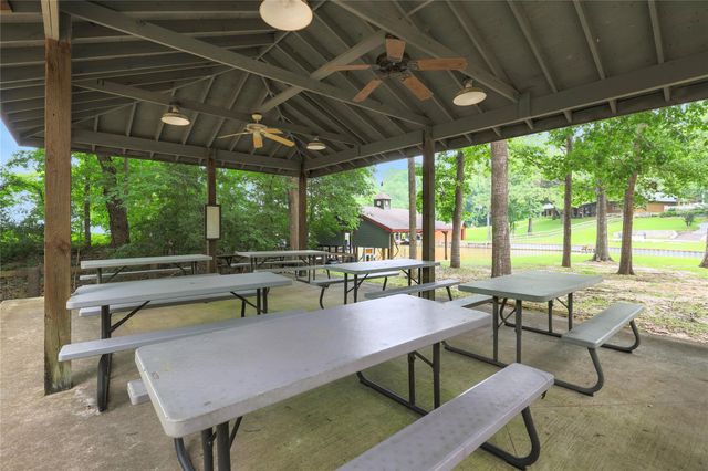 220 Harbor Run Drive, Coldspring, TX 77331