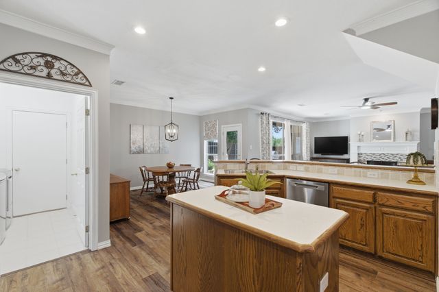 2013 Le Mans Drive, Carrollton, TX 75006