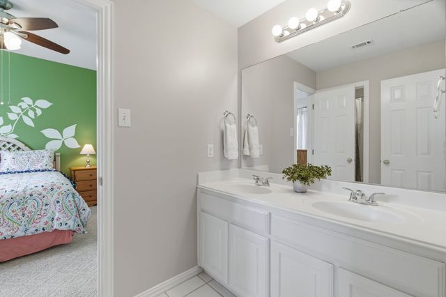 2013 Le Mans Drive, Carrollton, TX 75006
