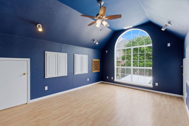2013 Le Mans Drive, Carrollton, TX 75006