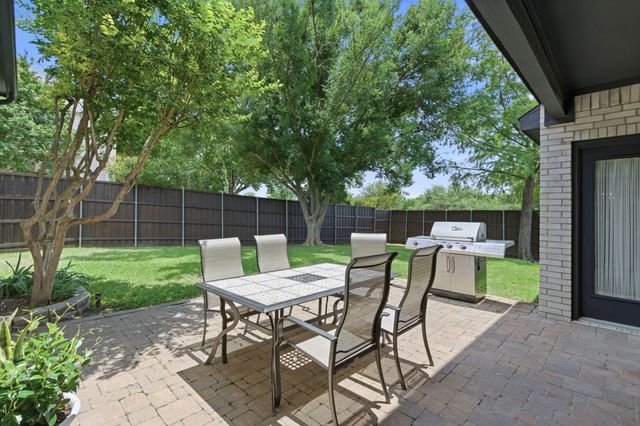 2013 Le Mans Drive, Carrollton, TX 75006
