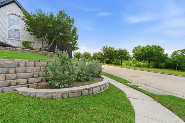 2013 Le Mans Drive, Carrollton, TX 75006