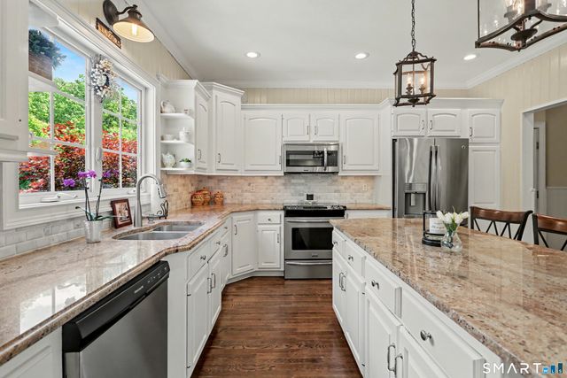 41 Grindstone Lane, Monroe, CT 06468