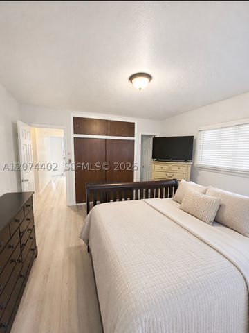3861 NW 6th St, Lauderhill, FL 33311