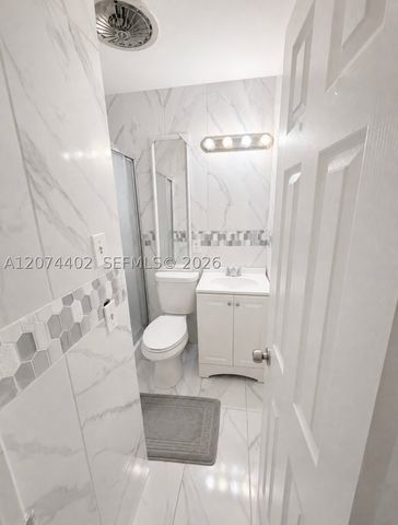 3861 NW 6th St, Lauderhill, FL 33311