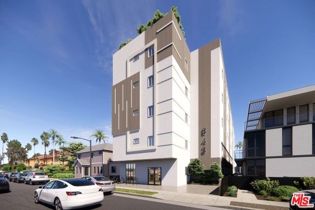 843 W 82nd Street, Los Angeles, CA 90044