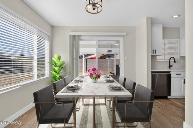 2355 W WALTANN Lane, Phoenix, AZ 85023