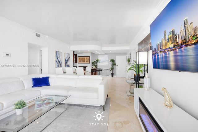 4001 S Ocean Drive 14N, Hollywood, FL 33019