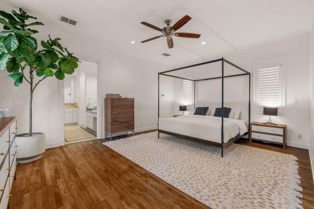 2703 McCullough ST, Austin, TX 78703