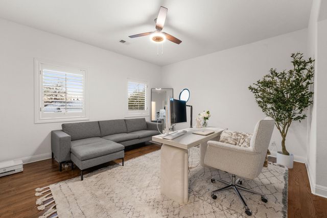 2703 McCullough ST, Austin, TX 78703